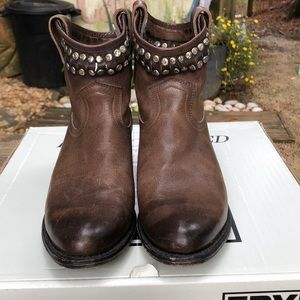 Frye Short Boots